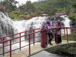 Keindahan Air Terjun Niagara Mini Bondowoso yang Bikin Terpukau