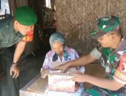 Kepedulian TNI, Babinsa Desa Mangaran Bagikan Sembako, Ringankan Beban Warga