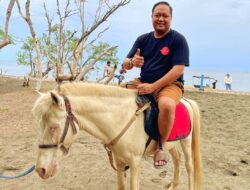 Hendriyansah Nikmati Pesona Beach Forest Klatakan, Serasa Jadi Arya Kamandanu