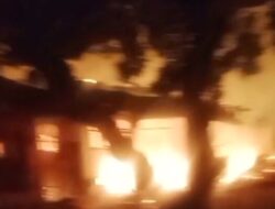 Si Jago Merah Lalap Dua Rumah Warga Di Situbondo, Kerugian Capai Rp 500 Juta