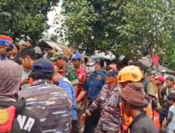 Pos TNI AL Jangkar Bersama Tim SAR Gabungan Temukan Korban Tenggelam Mengambang Di Perairan Jangkar