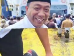 Bupati Situbondo Rio: Pemimpin Merakyat Yang Tetap Fokus Meski Dengan Sepatu Terkelupas