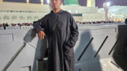 Ketika Ayat Jadi Alat Jualan: Kemurnian Agama Diklaim, Umat Dijadikan Konsumen Setia. 