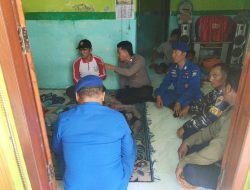 Satpolairud Polres Situbondo Gerak Cepat Evakuasi Kapal Nelayan Tenggelam, 13 ABK Selamat
