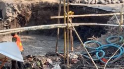 Pembangunan Jembatan di Patek Duwet Disorot, Material Batu Diduga Bermasalah